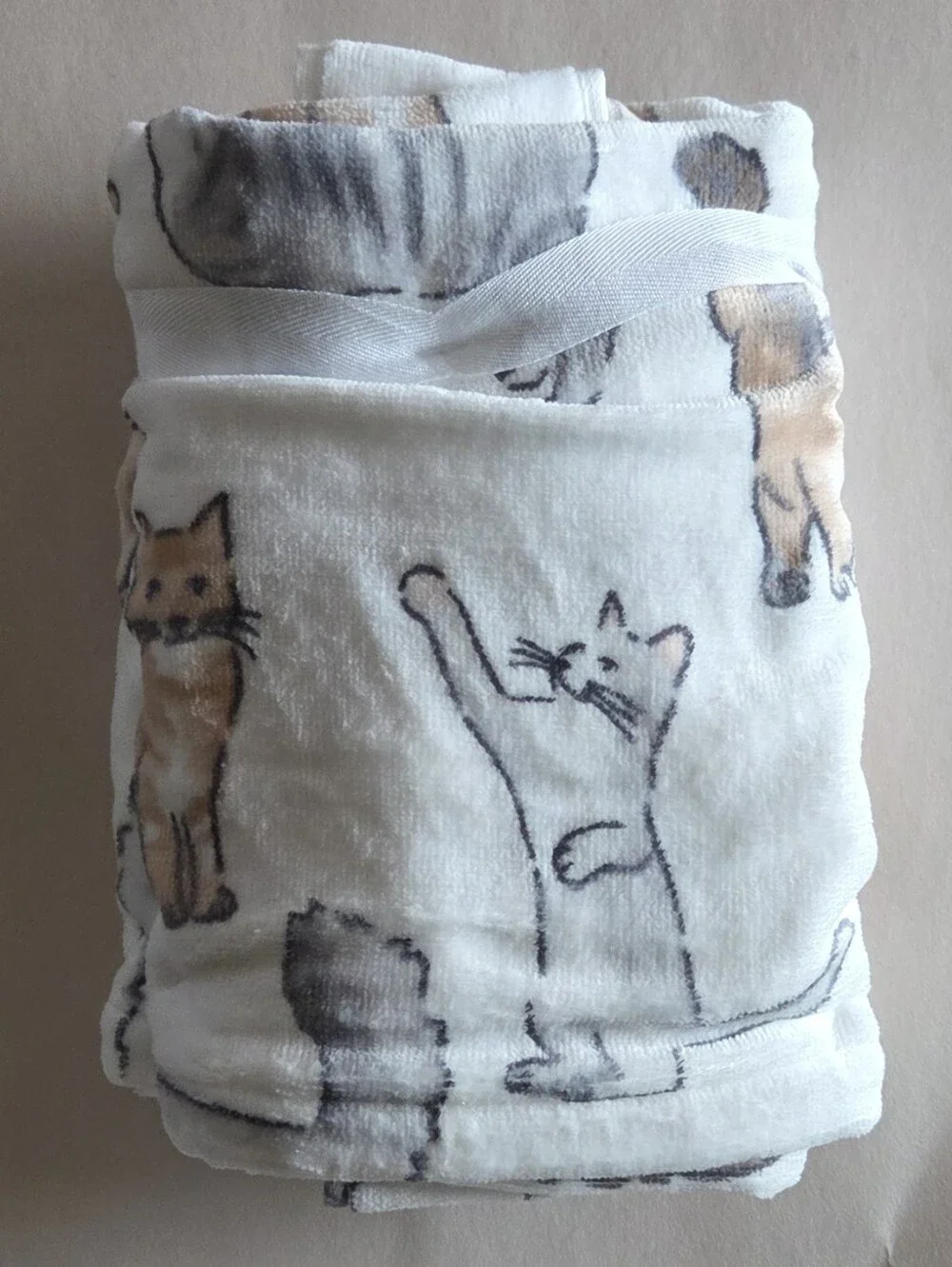 Deborah Connolly Designs Cats Bath Tip and Hand Towels Set